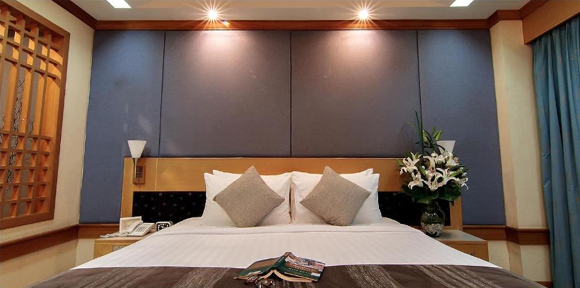 Bossotel Bangkok Buitenkant foto