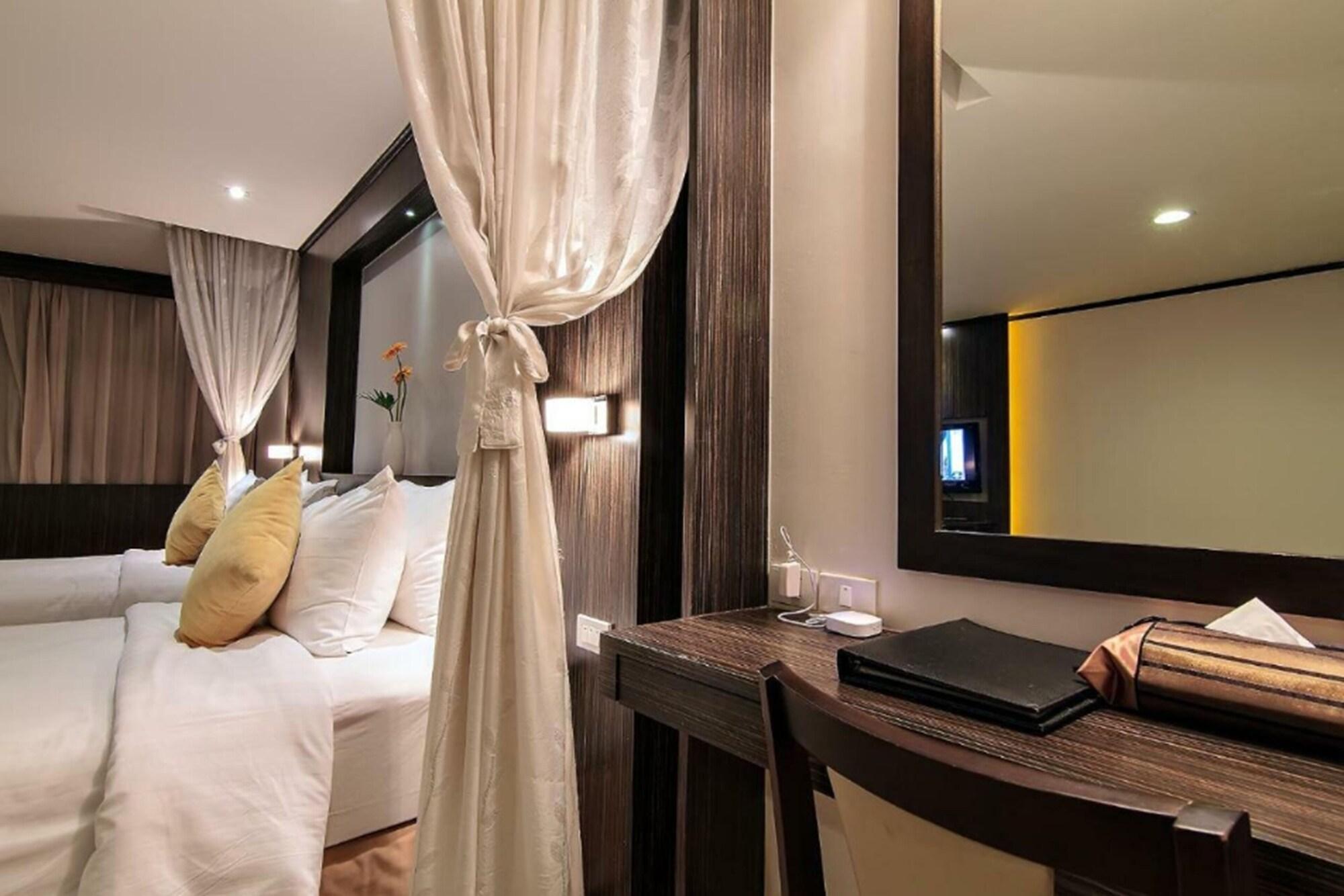 Bossotel Bangkok Buitenkant foto