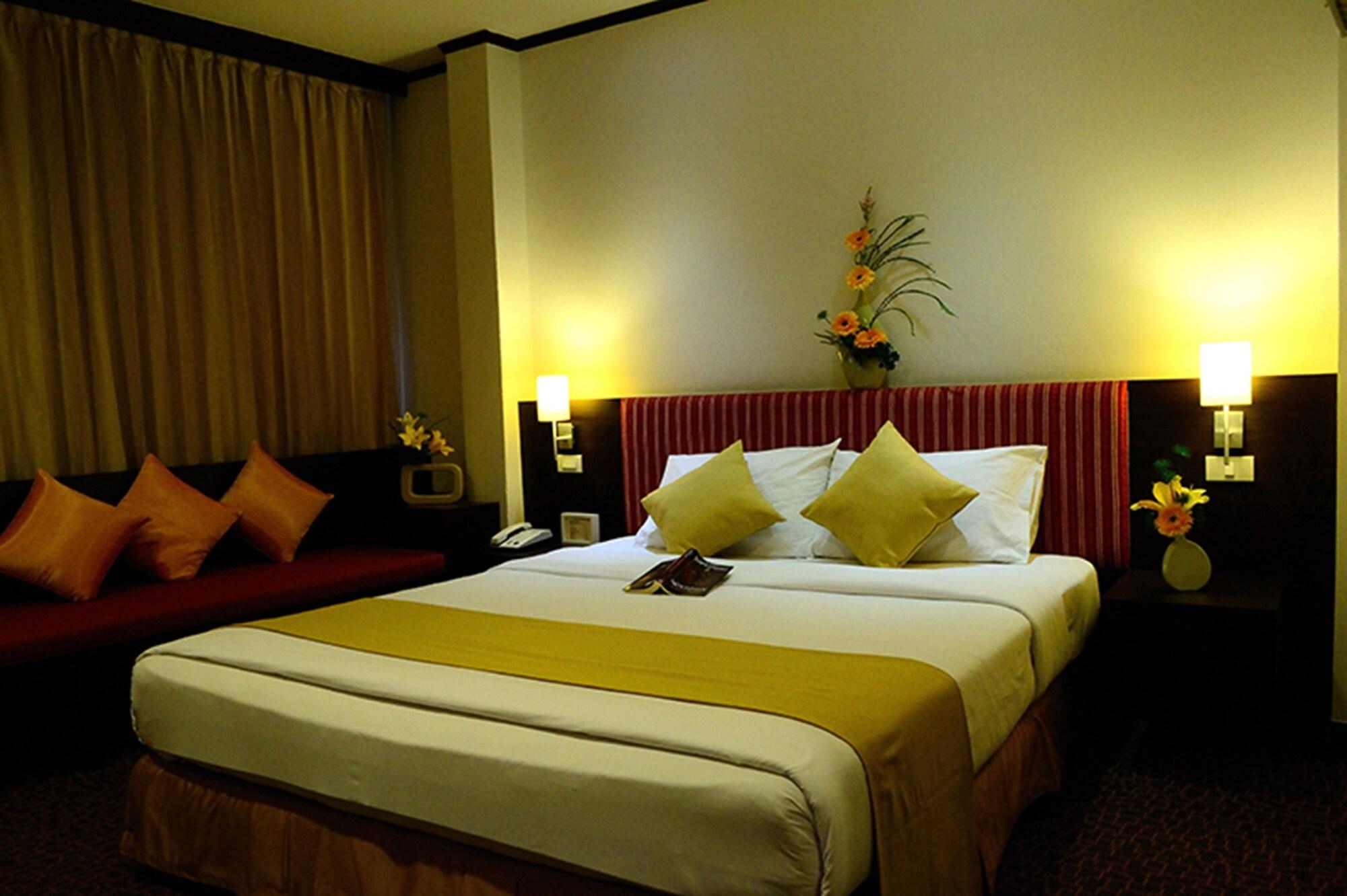 Bossotel Bangkok Buitenkant foto
