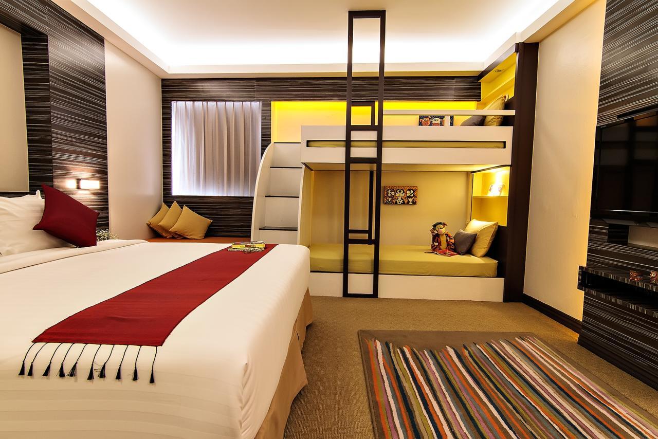 Bossotel Bangkok Buitenkant foto